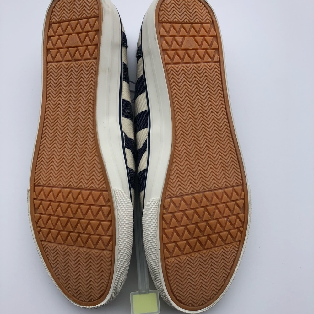 Mossimo Blue Striped Shoes, NWT - Picture 3 of 3